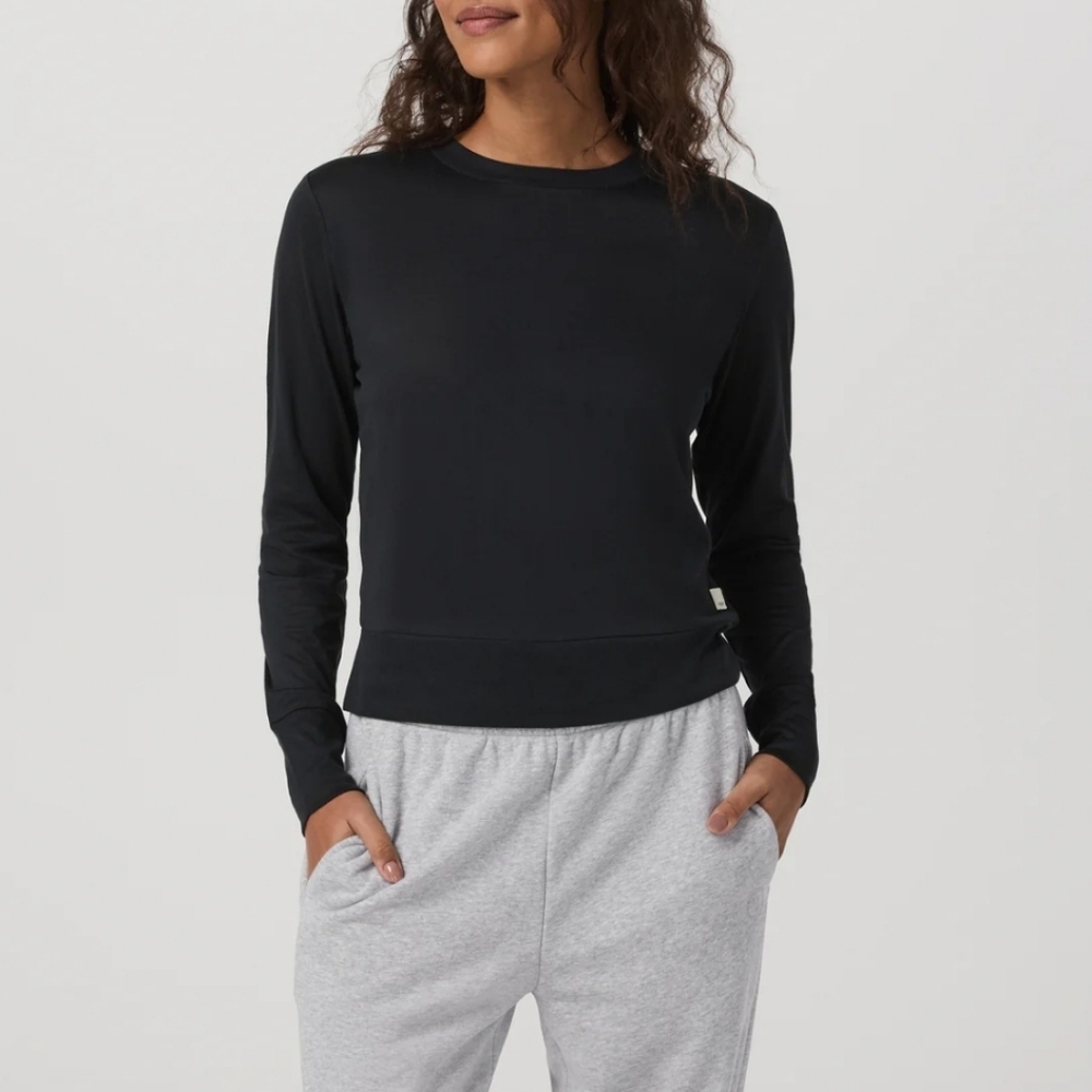 Vuori Women's Daydream Crew in Black Heather